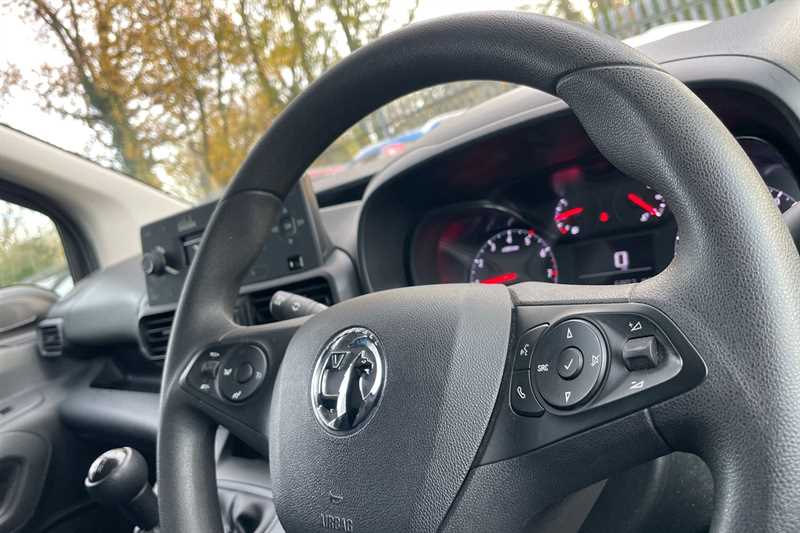 Used Vauxhall Combo 2021 for sale - 76842379: Photo 31