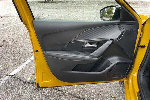 Used Peugeot 208 2023 for sale - 76261894: Photo 33