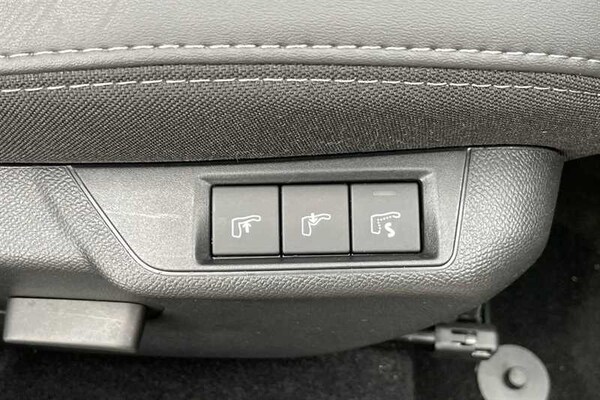 Used Peugeot 208 2023 for sale - 76261894: Photo 42