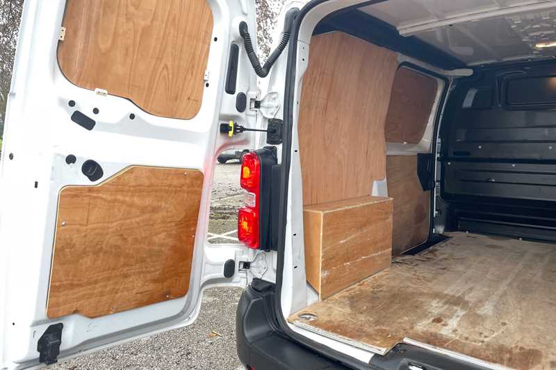 Used Vauxhall Vivaro 2024 for sale - 77513606: Photo 25