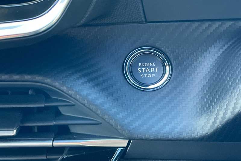 Used Peugeot 2008 2023 for sale - 77513370: Photo 35