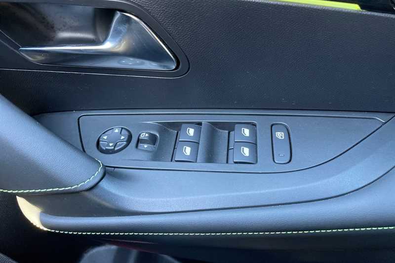 Used Peugeot 2008 2023 for sale - 77146322: Photo 14
