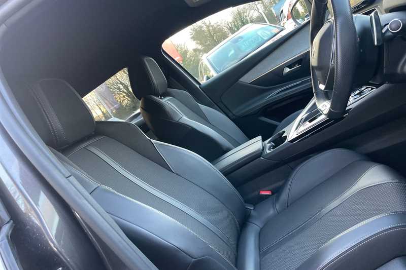 Used Peugeot 3008 2023 for sale - 77146427: Photo 44