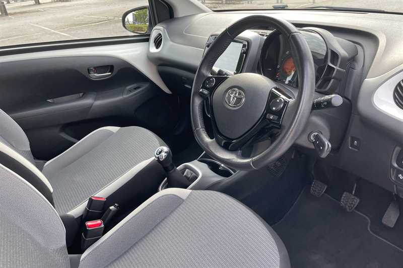 Used Toyota AYGO 2021 for sale - 76169057: Photo 10
