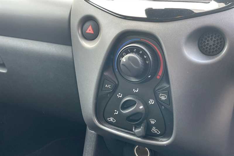 Used Toyota AYGO 2021 for sale - 76169057: Photo 15