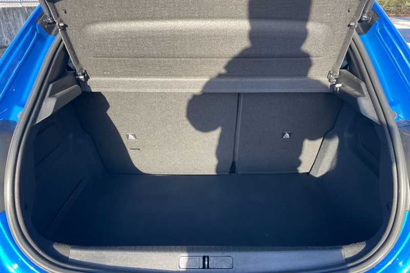 Used Peugeot 208 2023 for sale - 77010678: Photo 24