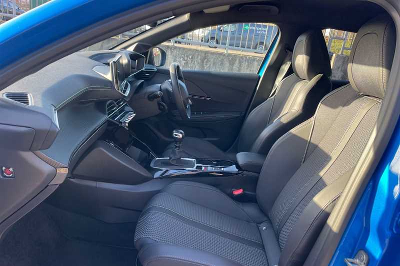 Used Peugeot 208 2023 for sale - 77010678: Photo 33