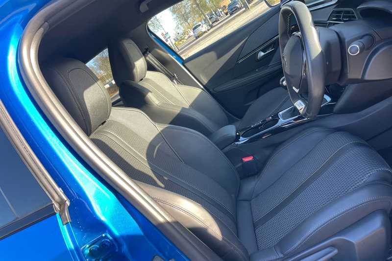 Used Peugeot 208 2023 for sale - 77010678: Photo 41