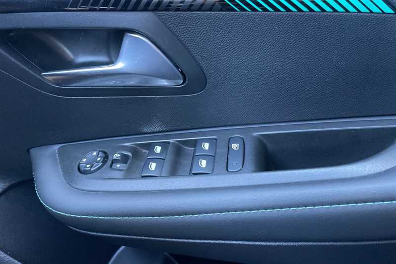 Used Peugeot 208 2020 for sale - 77146934: Photo 16