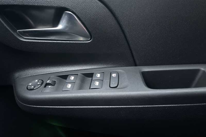 Used Vauxhall Corsa 2023 for sale - 76410740: Photo 16