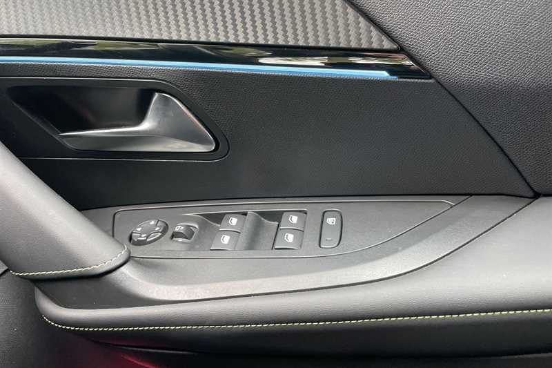 Used Peugeot 2008 2022 for sale - 76475325: Photo 16