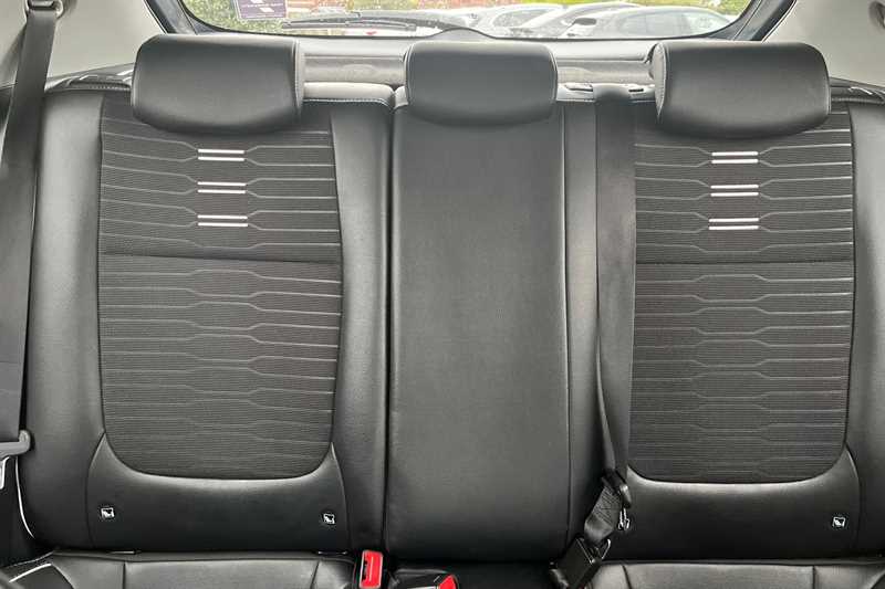 Used Kia Stonic 2023 for sale - 77841748: Photo 23