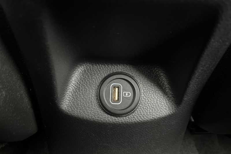 Used Kia Stonic 2023 for sale - 77841748: Photo 28