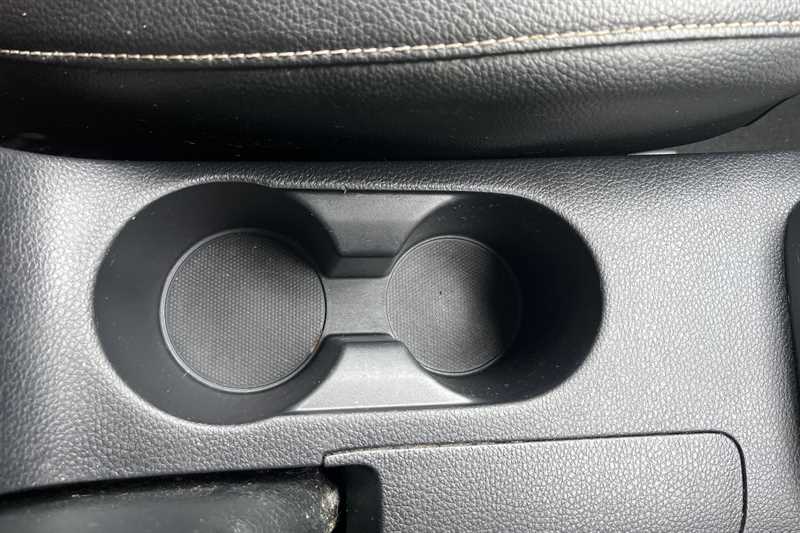 Used Kia Stonic 2023 for sale - 77841748: Photo 33