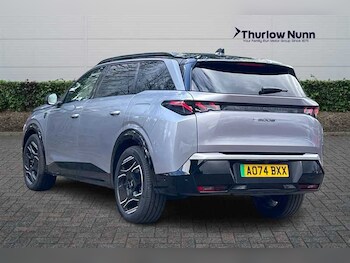 Used Peugeot 5008 2024 for sale - 76999925: Photo