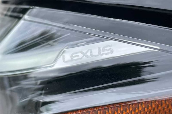 Used Lexus UX 2023 for sale - 76169008: Photo 31