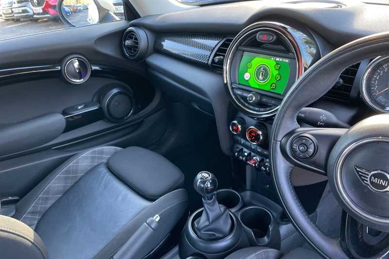 Used MINI Hatch 2018 for sale - 76598035: Photo 14