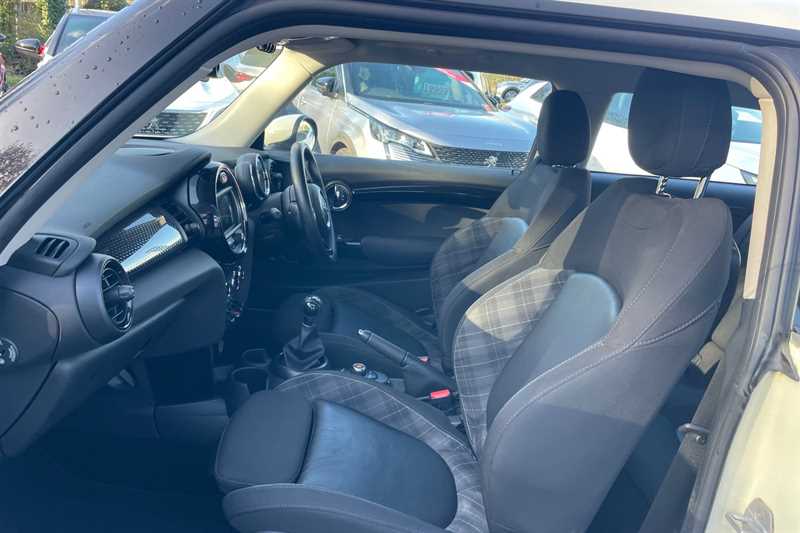 Used MINI Hatch 2018 for sale - 76598035: Photo 38