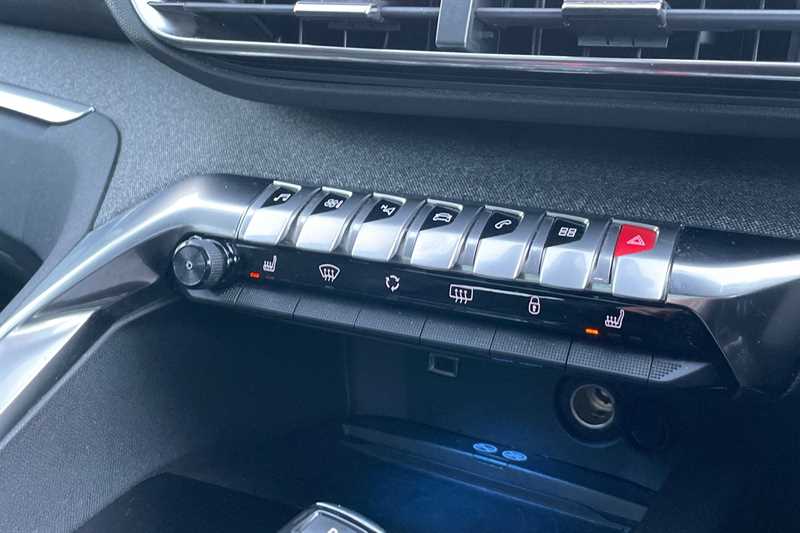 Used Peugeot 3008 2020 for sale - 76788554: Photo 15