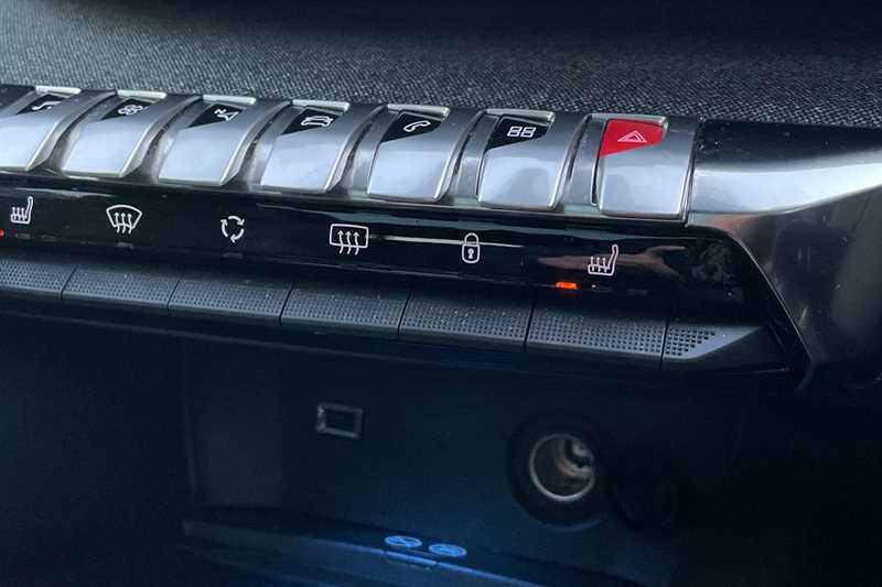 Used Peugeot 3008 2020 for sale - 76788554: Photo 29