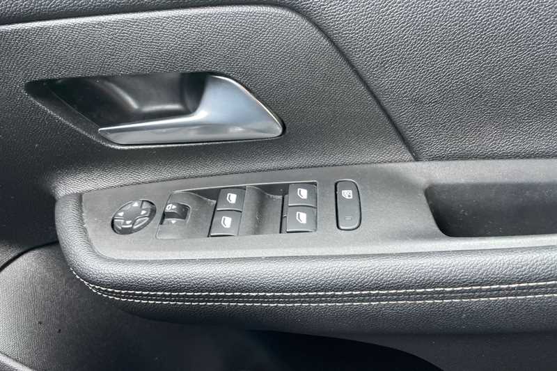 Used Vauxhall Mokka Electric 2024 for sale - 76459209: Photo 16