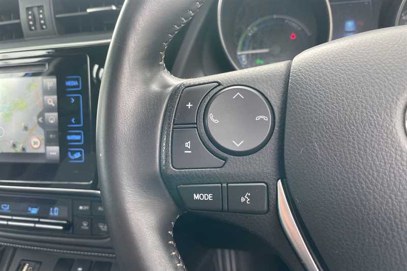 Used Toyota Auris 2018 for sale - 76901701: Photo 21