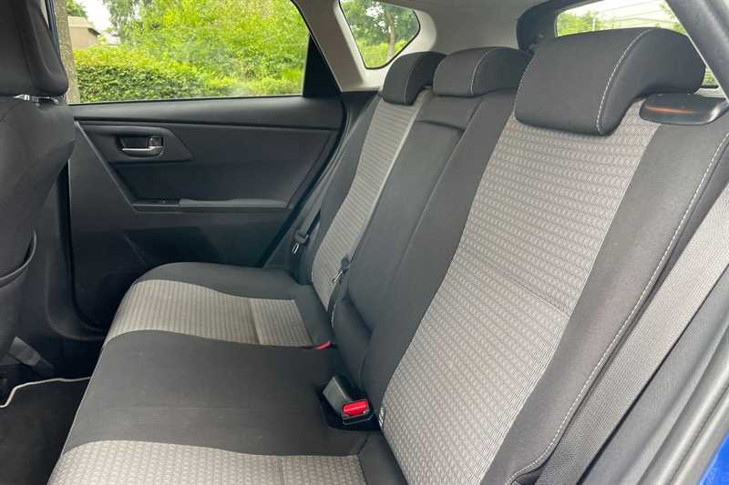 Used Toyota Auris 2018 for sale - 76901701: Photo 23