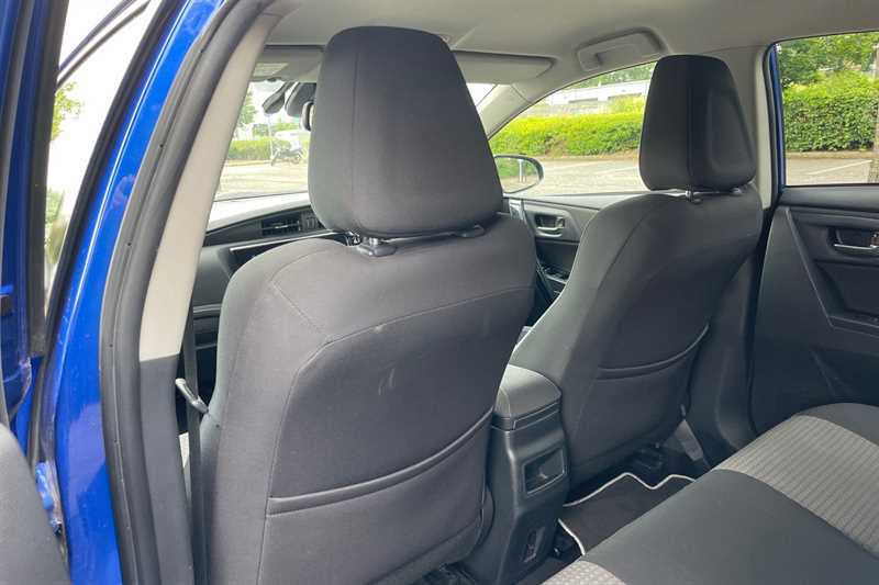 Used Toyota Auris 2018 for sale - 76901701: Photo 32