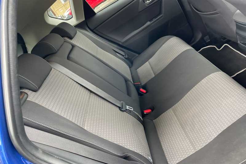 Used Toyota Auris 2018 for sale - 76901701: Photo 37