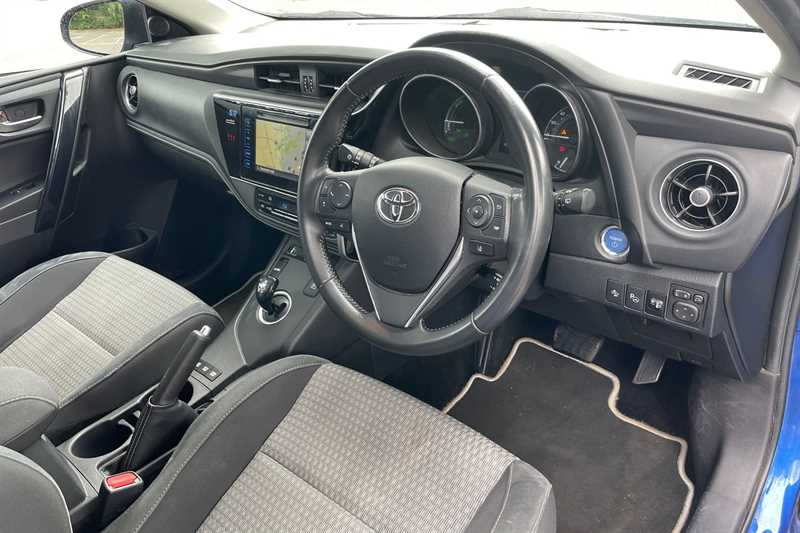Used Toyota Auris 2018 for sale - 76901701: Photo 40
