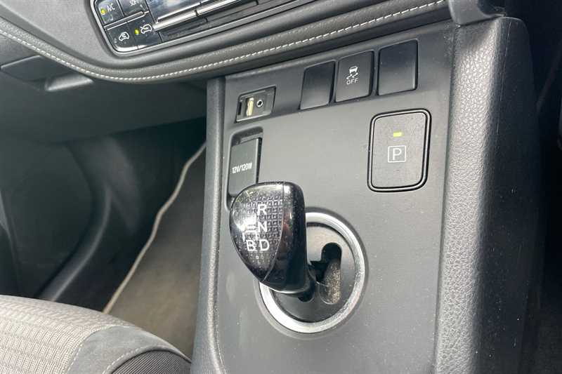 Used Toyota Auris 2018 for sale - 76901701: Photo 43