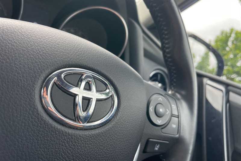 Used Toyota Auris 2018 for sale - 76901701: Photo 44