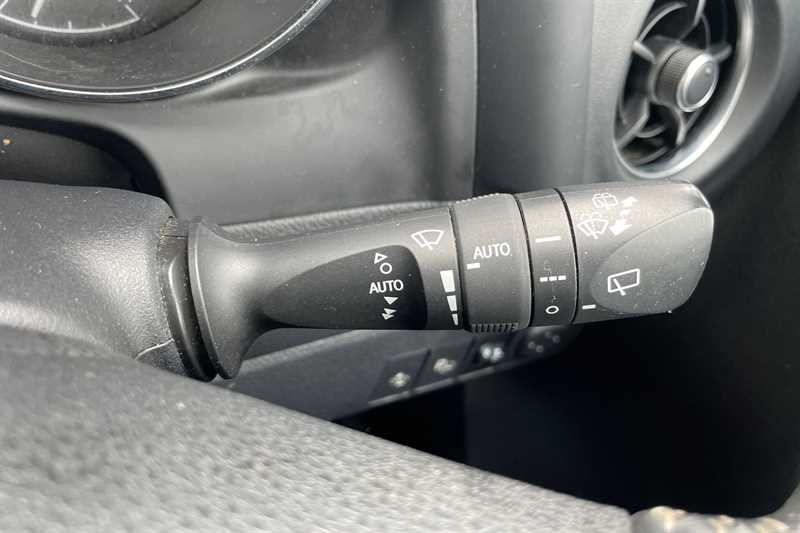 Used Toyota Auris 2018 for sale - 76901701: Photo 45