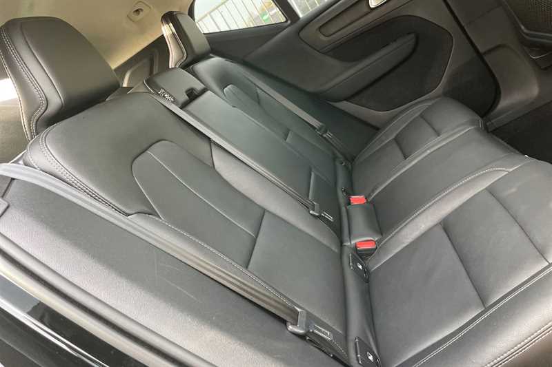 Used Volvo XC40 2021 for sale - 76978126: Photo 31