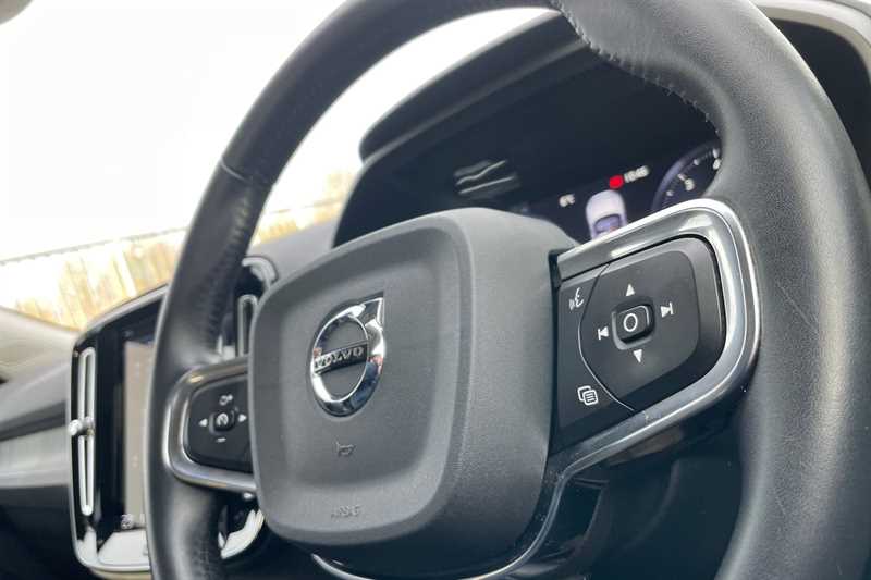 Used Volvo XC40 2021 for sale - 76978126: Photo 44