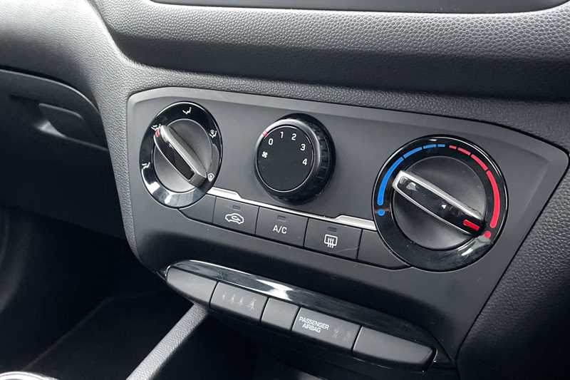 Used Hyundai i20 2018 for sale - 77472018: Photo 15