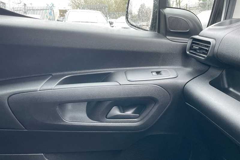 Used Vauxhall Combo 2023 for sale - 77512954: Photo 16