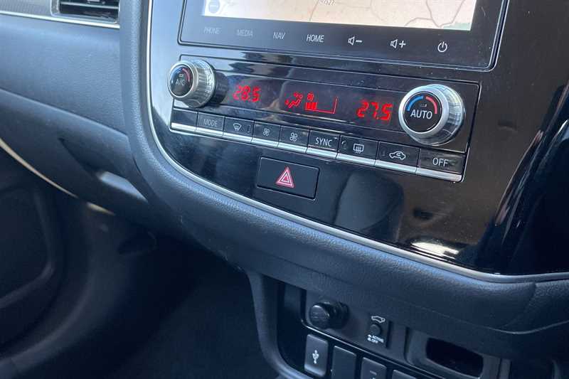 Used Mitsubishi Outlander 2020 for sale - 76420582: Photo 15