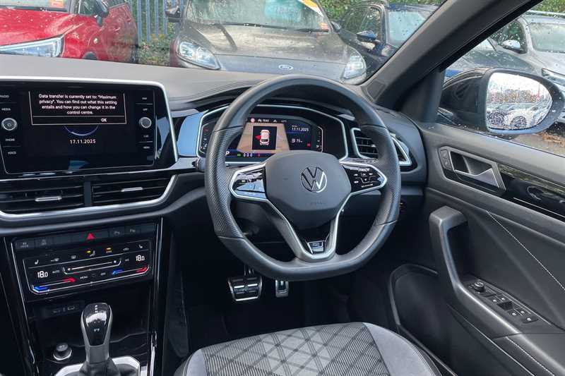 Used Volkswagen T-Roc 2023 for sale - 77146364: Photo 11