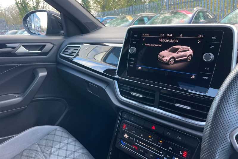 Used Volkswagen T-Roc 2023 for sale - 77146364: Photo 25