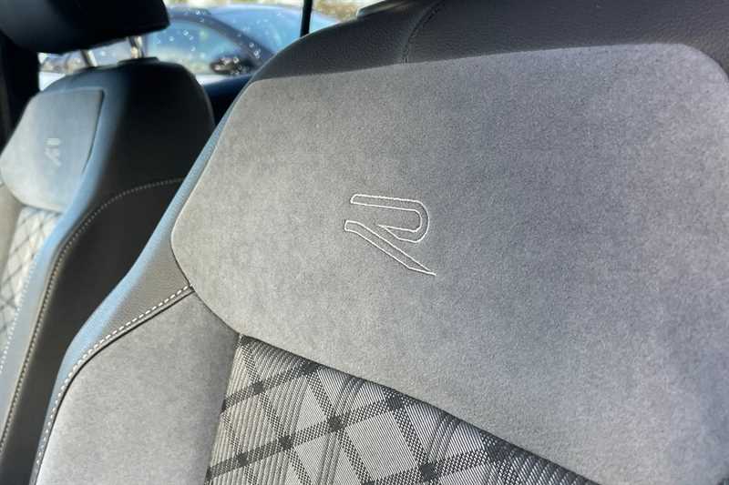 Used Volkswagen T-Roc 2023 for sale - 77146364: Photo 35