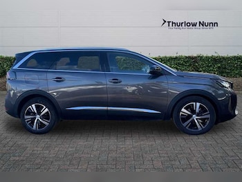 Used Peugeot 5008 2024 for sale - 76475310: Photo