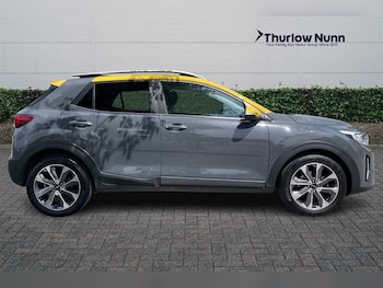 Used Kia Stonic 2023 for sale - 78960186: Photo