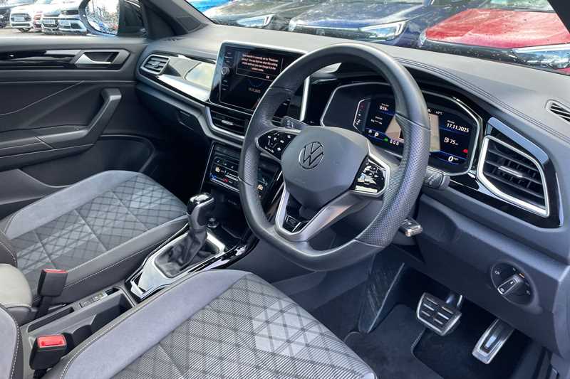 Used Volkswagen T-Roc 2023 for sale - 76575319: Photo 10