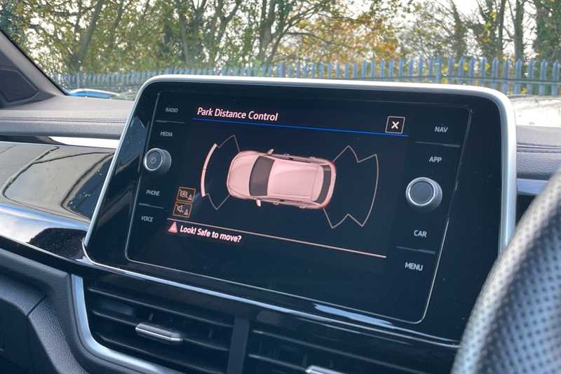 Used Volkswagen T-Roc 2023 for sale - 76575319: Photo 19