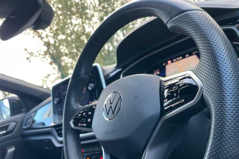 Used Volkswagen T-Roc 2023 for sale - 76575319: Photo 29