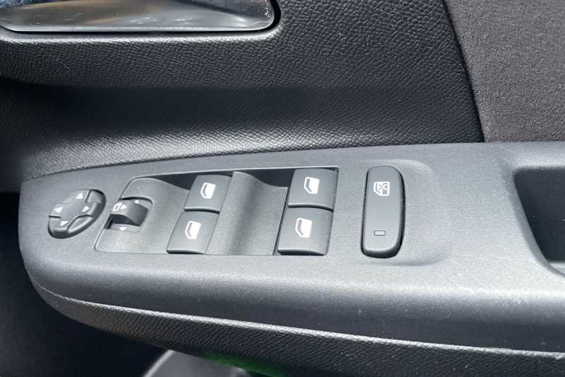 Used Vauxhall Corsa 2023 for sale - 77146512: Photo 16