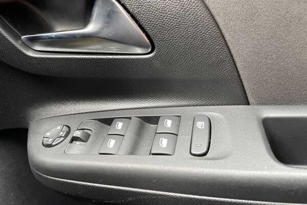 Used Vauxhall Corsa 2022 for sale - 75610927: Photo 16