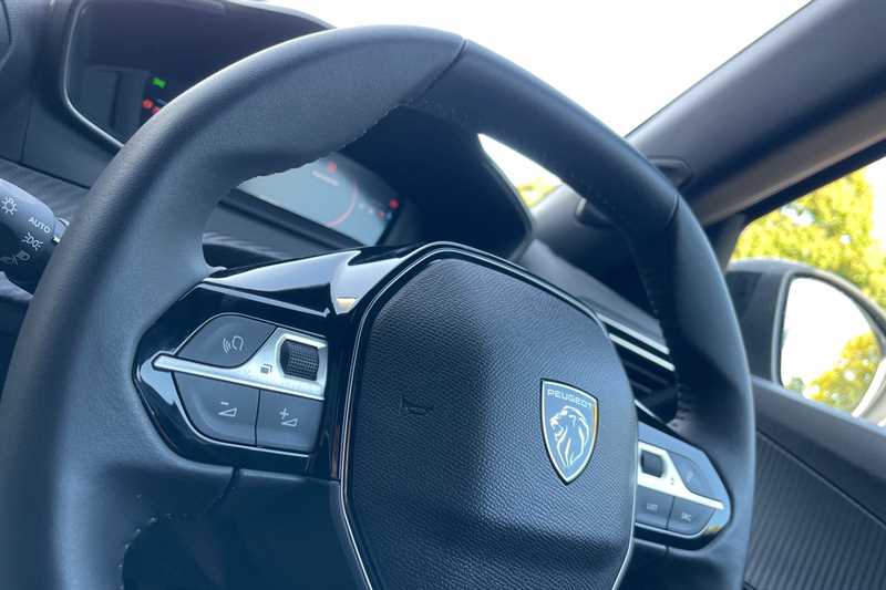 Used Peugeot 2008 2024 for sale - 77146058: Photo 31