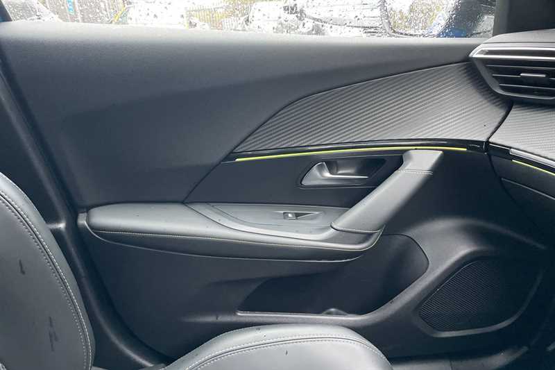 Used Peugeot 2008 2023 for sale - 76318767: Photo 16